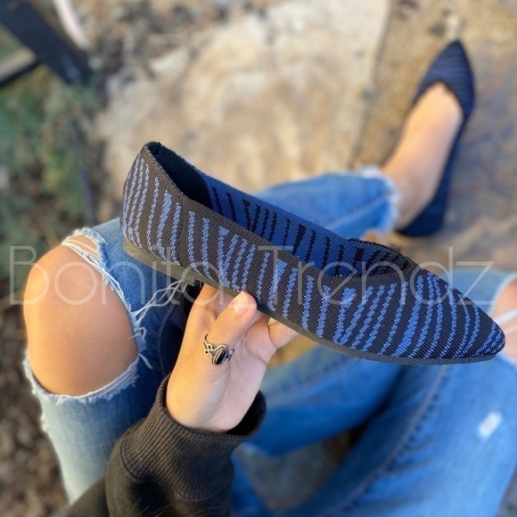 Black/Blue Zebra Animal Print Point Toe Knitted Ballerina Flats - Picture 1 of 8